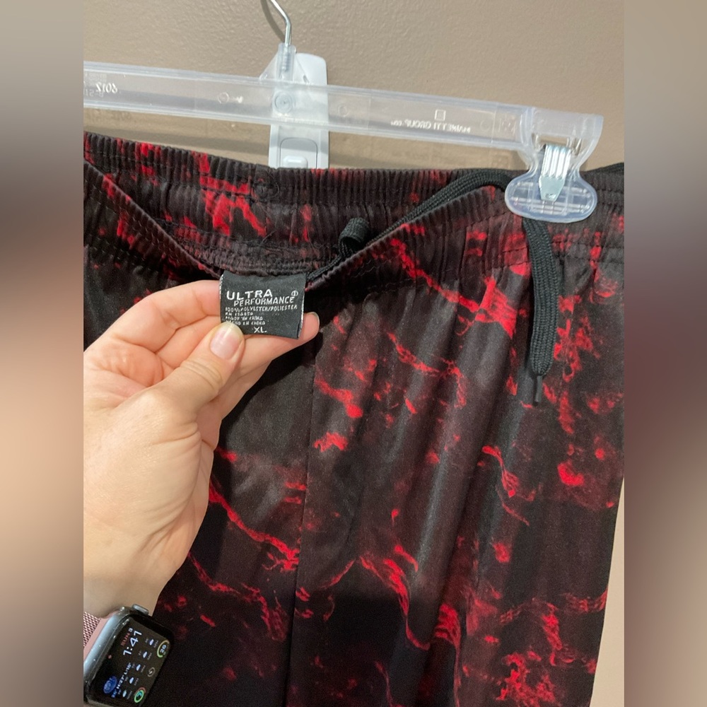 Ultra Performance Mens shorts. Black and red. Size XL